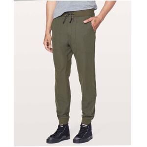 Lululemon Men's ABC Tapered Leg Joggers Pants Athleisure Olive Green Size Small